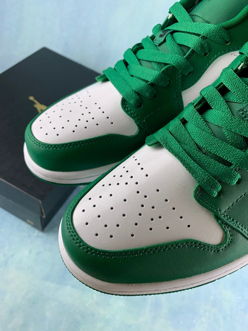 Air Jordan 1 Low Boston Celtics White/Green 553558-301 Unisex Sneakers