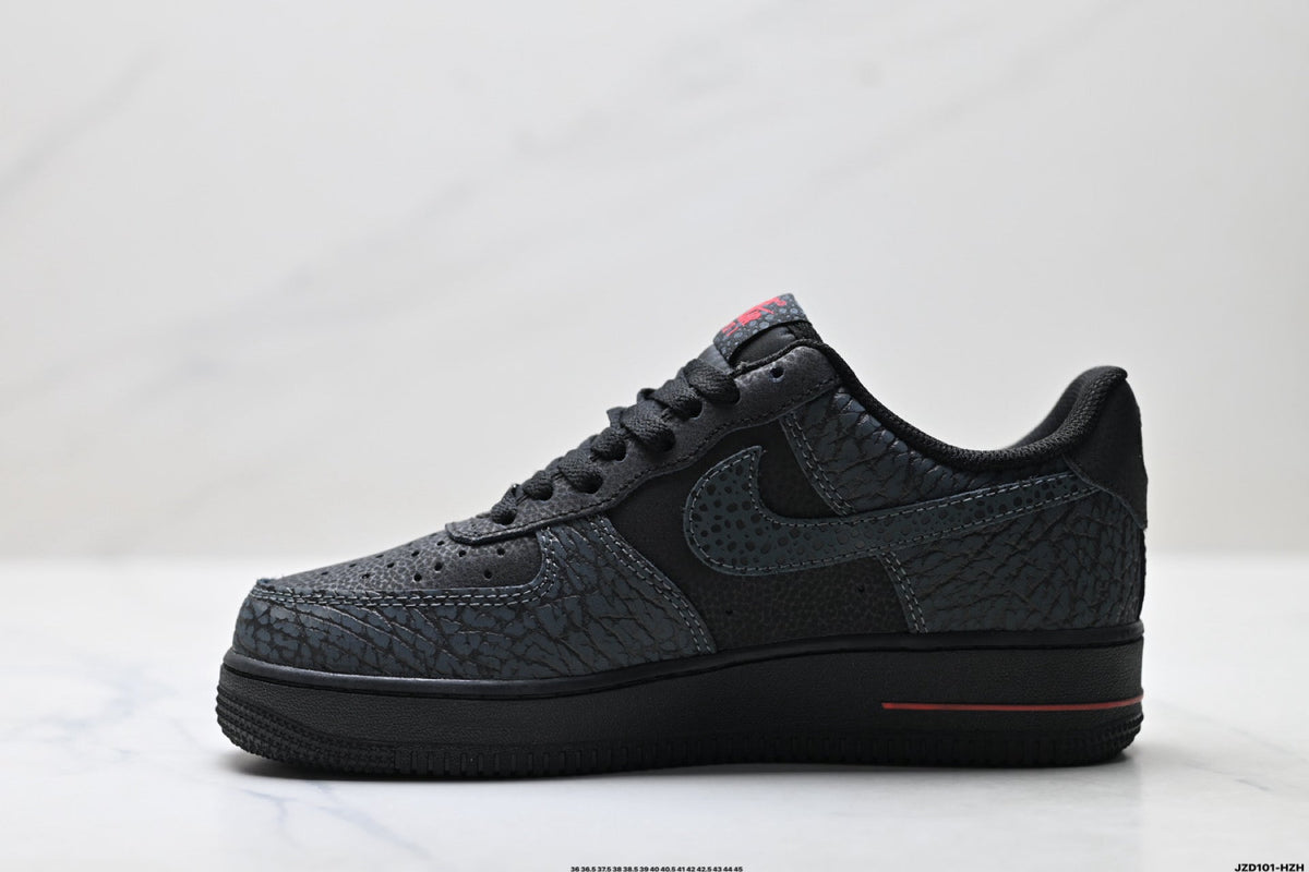 Nike Air Force 1 ’07 Black Sneakers