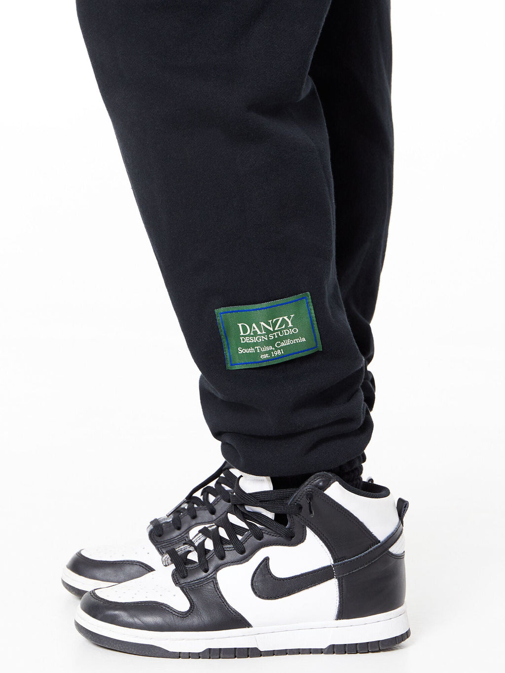 GRAPHIC SWEATPANT