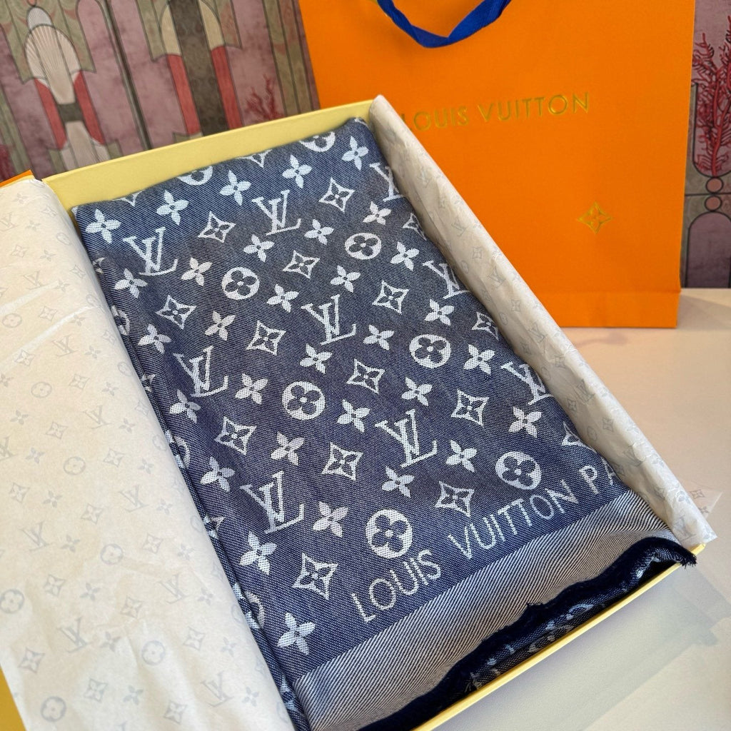 Louis Vuitton Patterned Woven Scarf